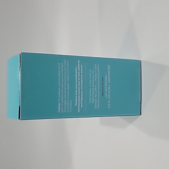 NEOCUTIS Journée Firm Revitalizing & Refining Day Cream - Picture 3 of 5